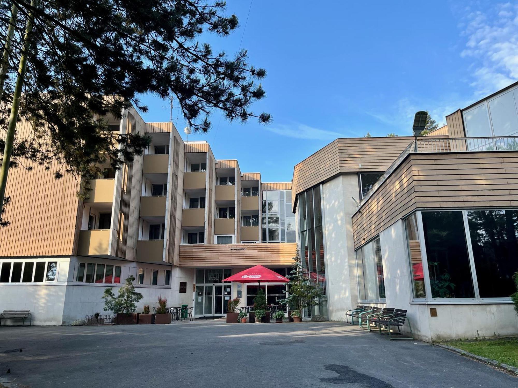 Hotel Bezdez Staré Splavy Eksteriør bilde