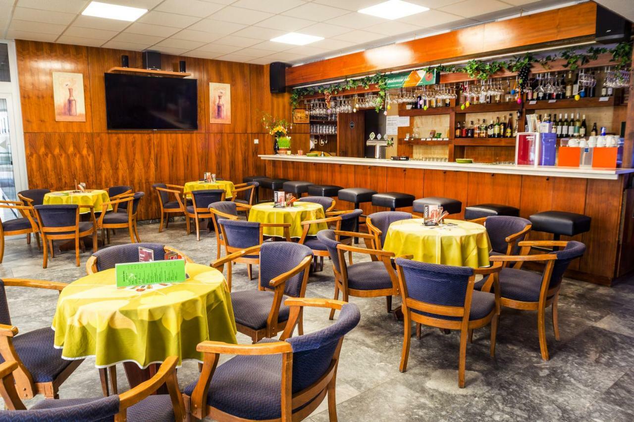 Hotel Bezdez Staré Splavy Eksteriør bilde
